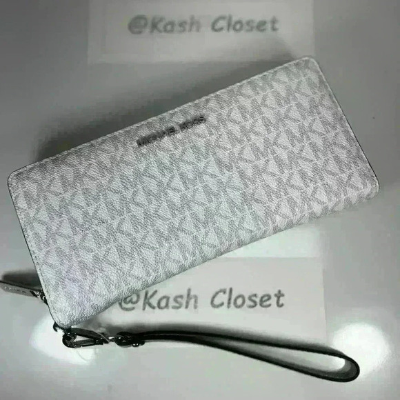 Michael Kors Travel Continental Large Wallet MK Signature Bright White - Picture 1 of 8